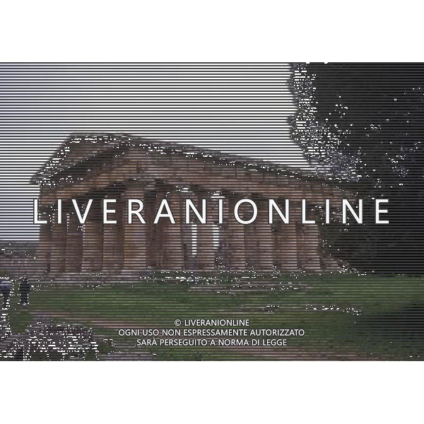 CAMPANIA-PAESTUM NELLA FOTO TEMPIO DI NETTUNO AG ALDO LIVERANI SAS