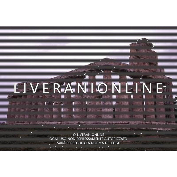 CAMPANIA-PAESTUM NELLA FOTO TEMPIO DI NETTUNO AG ALDO LIVERANI SAS