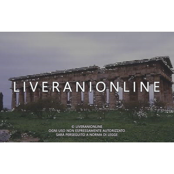 CAMPANIA-PAESTUM NELLA FOTO TEMPIO DI NETTUNO AG ALDO LIVERANI SAS