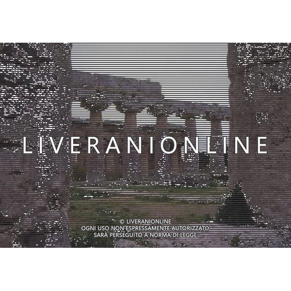 CAMPANIA-PAESTUM NELLA FOTO TEMPIO DI NETTUNO AG ALDO LIVERANI SAS