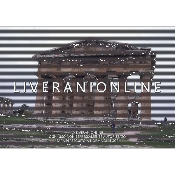 CAMPANIA-PAESTUM NELLA FOTO TEMPIO DI NETTUNO AG ALDO LIVERANI SAS