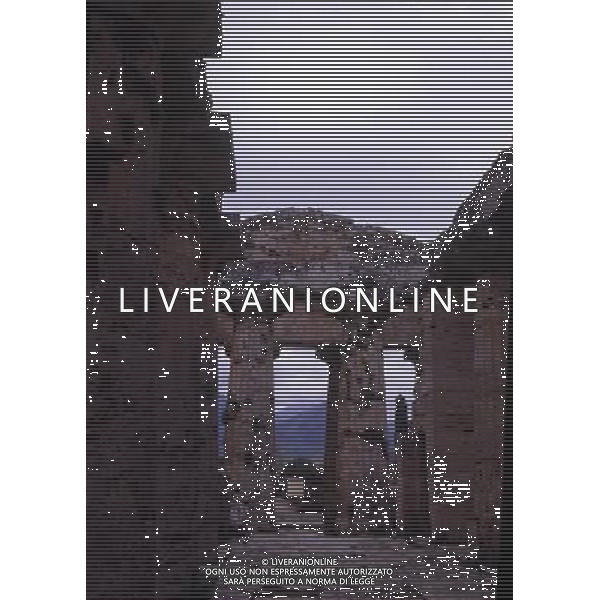 CAMPANIA-PAESTUM NELLA FOTO TEMPIO DI NETTUNO AG ALDO LIVERANI SAS