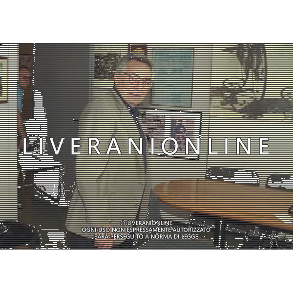 milano 08-07-1999 visita del presidente della reggina calcio allla sede della gazzetta dello sport in via solferino nella foto paasquale foti con candido cannavo\' ag aldo liverani sas
