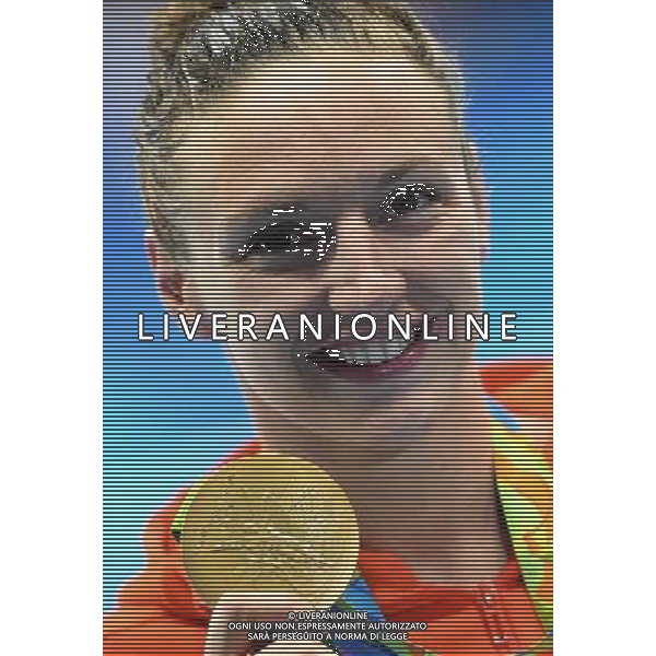 XXXI Olympic Games Giochi Olimpici Rio 2016 Rio de Janeiro - 06.08.2016 Nuoto Nella Foto:Finale 400m Misti Donne Hosszu Katinka con la medaglia /Ph.Vitez-Ag. Aldo Liverani