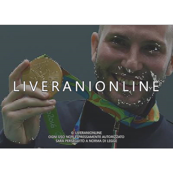 XXXI Olympic Games Giochi Olimpici Rio 2016 Rio de Janeiro - 08.08.2016 Finali Tiro a Segno 10m Nella Foto:Niccolo\' Campriani esulta con la medaglia d\'Oro /Ph.Vitez-Ag. Aldo Liverani