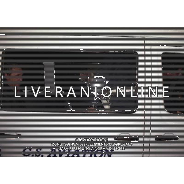 MALPENSA VARESE 27-11-1998 ARRIVO DI DIEGO ARMANDO MARADONA NELLA FOTO DIEGO ARMANDO MARADONE E CLAUDIA VILLAFANE AG ALDO LIVERANI SAS
