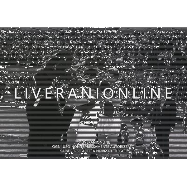 TORINO 19/04/1980 ITALIA POLONIA NELLA FOTO ABBRACCI ITALIA AG ALDO LIVERANI SAS