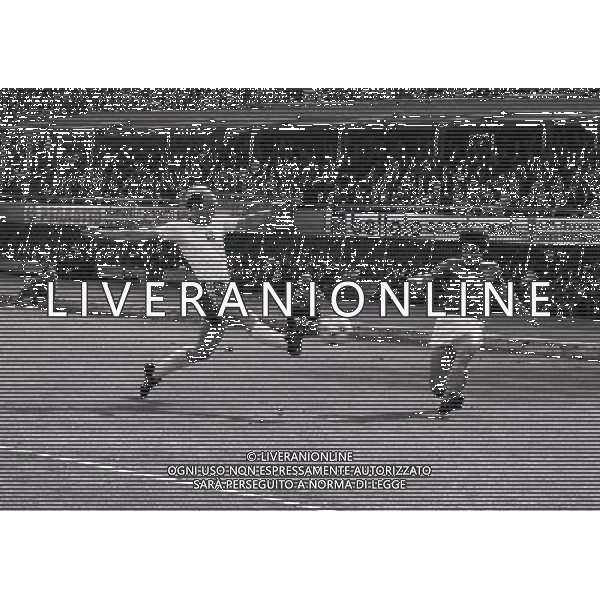 TORINO 19/04/1980 ITALIA POLONIA NELLA FOTO Grzegorz Lato CON GABRIELE ORIALI AG ALDO LIVERANI SAS