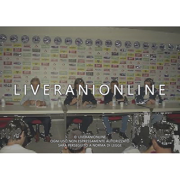 PIACENZA CALCIO 25-09-1999 PRESENTAZIONE DEI NUOVI ACQUISTI FRANCESCO STATUTO ECARMINE GAUTIERI NELLA FOTO FRANCESCO STATUTO E CARMINE GAUTIERI CON LUIGI SIMONI E GIAN PIERO MARCHETTI AG ALDO LIVERANI SAS