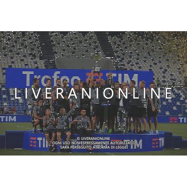 MILAN - CELTA VIGO - SASSUOLO TROFEO TIM REGGIO EMILIA 10 AGOSTO 2016 NELLA FOTO LA PREMIAZIONE CON LA CONSEGNA DELLA COPPA AL CELTA VIGO VINCITORE DEL TROFEO ©GS/AGENZIA ALDO LIVERANI SAS