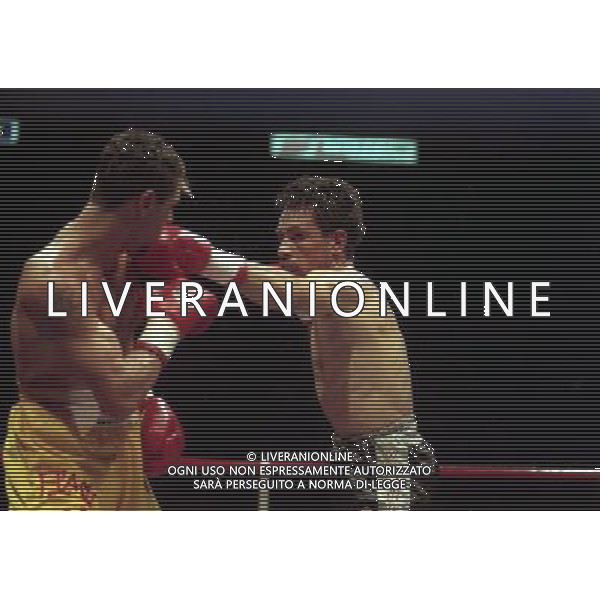 MILANO 20/06/1996 INCONTRO DI BOXE GIOVANNI PARISI GONZALES NELLA FOTO L\'INCONTRO DI PUGILATO TRA GIOVANNI PARISI E GONZALES AG ALDO LIVERANI SAS