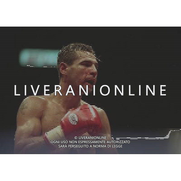 MILANO 20/06/1996 INCONTRO DI BOXE GIOVANNI PARISI GONZALES NELLA FOTO L\'INCONTRO DI PUGILATO TRA GIOVANNI PARISI E GONZALES AG ALDO LIVERANI SAS