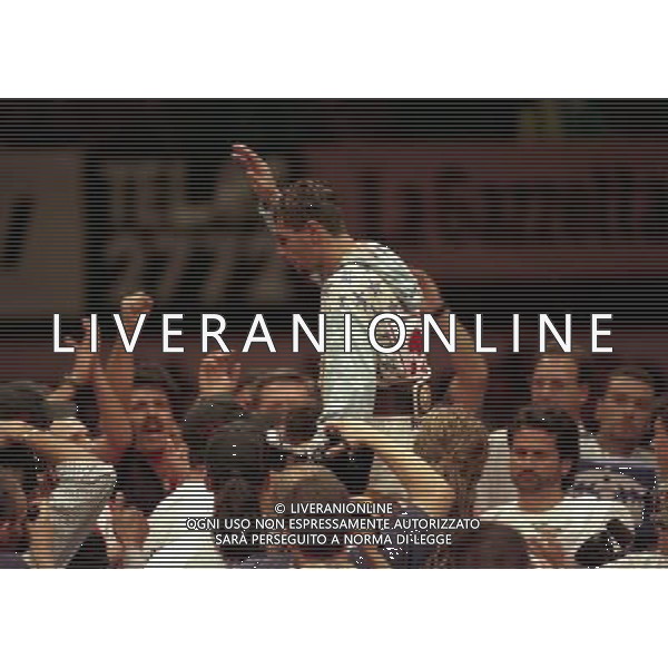 MILANO 20/06/1996 INCONTRO DI BOXE GIOVANNI PARISI GONZALES NELLA FOTO L\'INCONTRO DI PUGILATO TRA GIOVANNI PARISI E GONZALES AG ALDO LIVERANI SAS