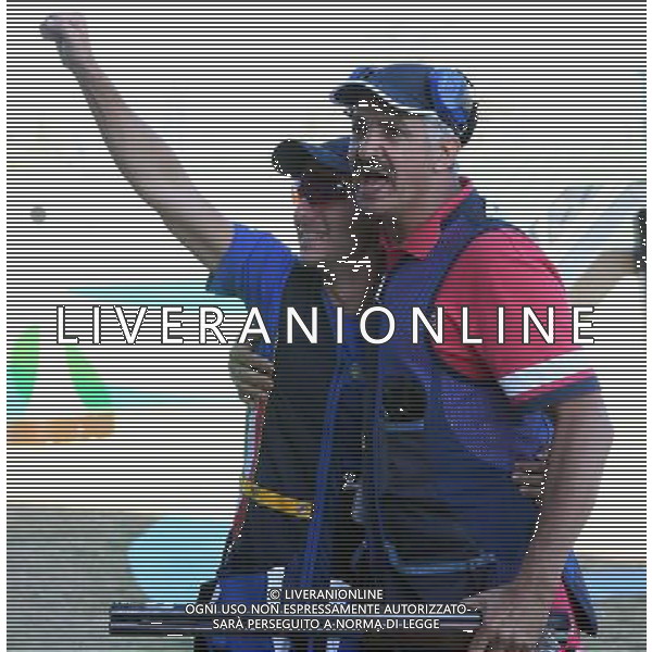 XXXI Olympic Games Giochi Olimpici Rio 2016 Rio de Janeiro - 13.08.2016 Finale Tiro al Piattello Skeet Maschile Nella Foto:Rossetti Gabriele festeggia con Alrashidi Abdullah /Ph.Vitez-Ag. Aldo Liverani