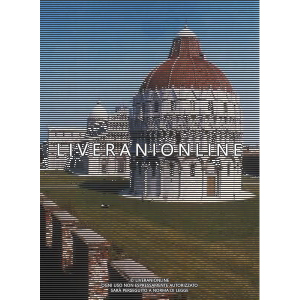 ITALIA -PISA NELLA FOTO LA TORRE DI PISA E IL DUOMO AG ALDO LIVERANI SAS