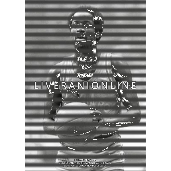 RETROSPETTIVA LARRY WRIGHT BASKET NELLA FOTO LARRY WRIGHT CON LA MAGLIA DI ROMA AG ALDO LIVERANI SAS
