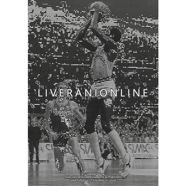 RETROSPETTIVA LARRY WRIGHT BASKET NELLA FOTO LARRY WRIGHT CON LA MAGLIA DI ROMA AG ALDO LIVERANI SAS