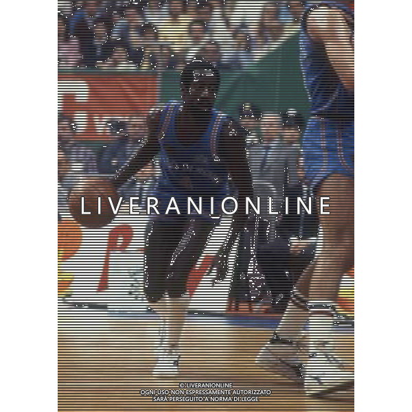 RETROSPETTIVA LARRY WRIGHT BASKET NELLA FOTO LARRY WRIGHT CON LA MAGLIA DI ROMA AG ALDO LIVERANI SAS