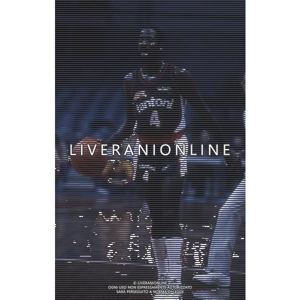 RETROSPETTIVA LARRY WRIGHT BASKET NELLA FOTO LARRY WRIGHT CON LA MAGLIA DI UDINE AG ALDO LIVERANI SAS