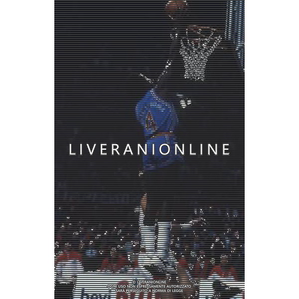 RETROSPETTIVA LARRY WRIGHT BASKET NELLA FOTO LARRY WRIGHT CON LA MAGLIA DI ROMA AG ALDO LIVERANI SAS