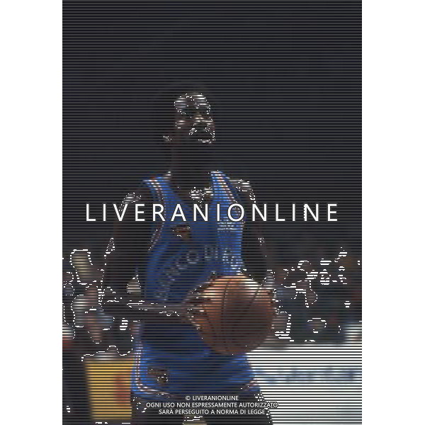RETROSPETTIVA LARRY WRIGHT BASKET NELLA FOTO LARRY WRIGHT CON LA MAGLIA DI ROMA AG ALDO LIVERANI SAS