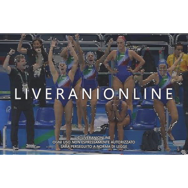 XXXI Olympic Games Giochi Olimpici Rio 2016 Rio de Janeiro - 17.08.2016 Semifinale Pallanuoto Femminile Russia vs Italia Nella Foto:Esultanza finale della panchina Italia /Ph.Vitez-Ag. Aldo Liverani