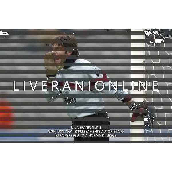 TORINO 12/01/03 JUVENTUS REGGINA NELLA FOTO BELARDI EMANUELE FOTO ALDO LIVERANI 