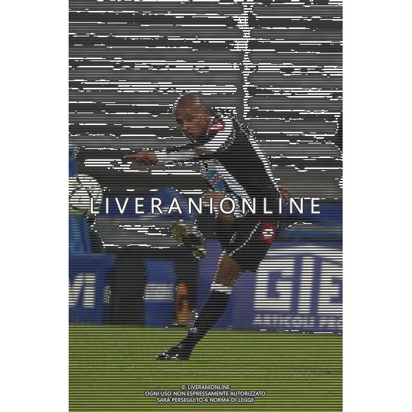 TORINO 18/12/02 COPPA ITALIA 02/03 JUVENTUS REGGINA NELLA FOTO RUBENS OLIVERA FOTO ALDO LIVERANI