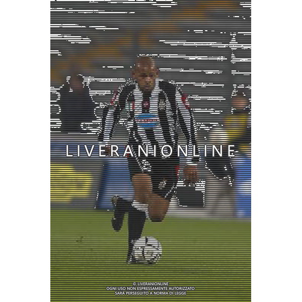 TORINO 18/12/02 COPPA ITALIA 02/03 JUVENTUS REGGINA NELLA FOTO RUBENS OLIVERA FOTO ALDO LIVERANI