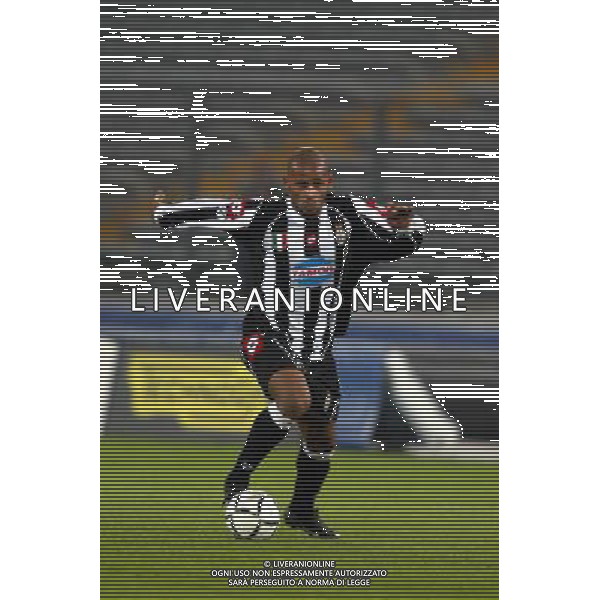 TORINO 18/12/02 COPPA ITALIA 02/03 JUVENTUS REGGINA NELLA FOTO RUBENS OLIVERA FOTO ALDO LIVERANI