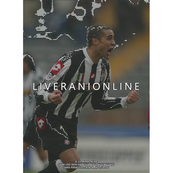 TORINO 12/01/03 JUVENTUS REGGINA NELLA FOTO TREZEGUET DAVID FOTO ALDO LIVERANI