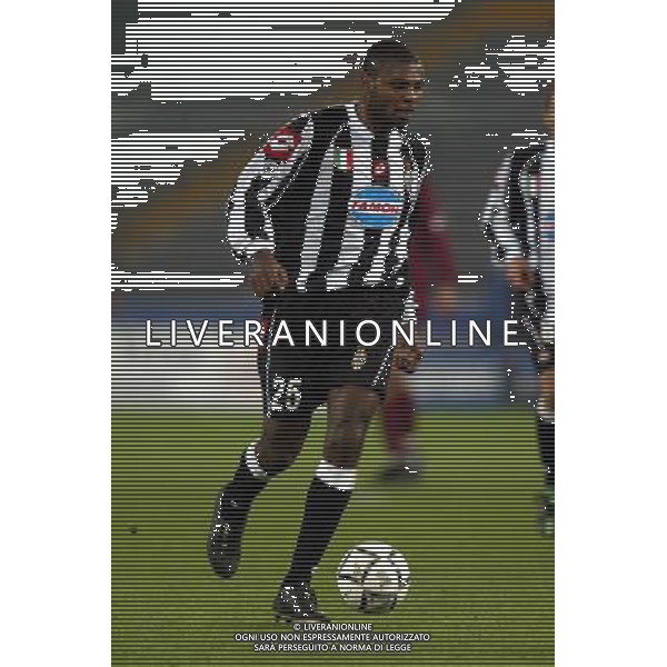 TORINO 18/12/02 COPPA ITALIA 02/03 JUVENTUS REGGINA NELLA FOTO MARCELO ZALAYETA FOTO ALDO LIVERANI