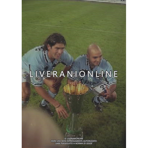 TORINO 29-08-1998 SUPERCOPPA ITALIANA JUVENTUS LAZIO NELLA FOTO MARCELO SALAS CON IVAN DE LA PENA AG ALDO LIVERANI SAS