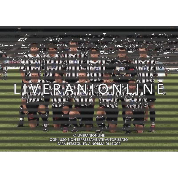 TORINO 29-08-1998 SUPERCOPPA ITALIANA JUVENTUS LAZIO NELLA FOTO LA FORMAZIONE DELLA JUVENTUS MARK IULIANO-ALESSIO TACCHINARDI-IGOR TUDOR-FILIPPO INZAGHI-ANGELO PERUZZI-ZINEDINE ZIDANE SED ALESSANDRO BIRINDELLI-ALESSANDRO DEL PIERO-DIDIER DESCHAMPS-GIANLUCA PESSOTTO-EDGARD DAVIDS AG ALDO LIVERANI SAS