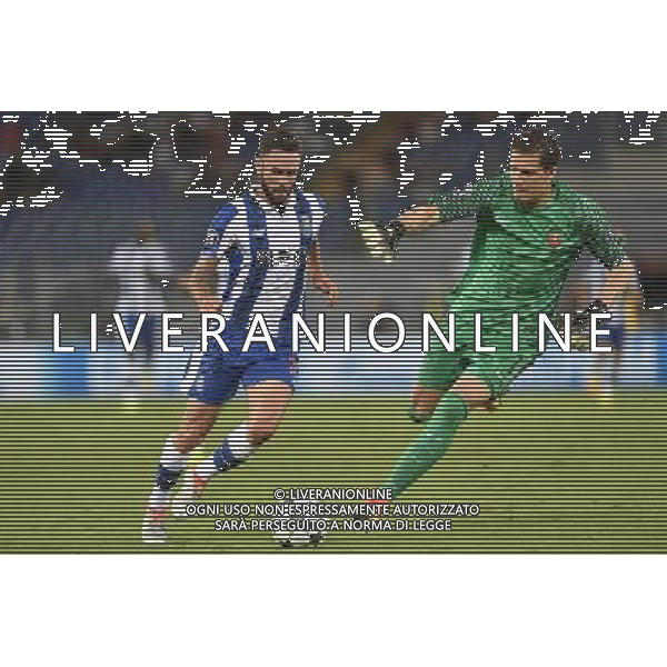 UEFA Champions League 2016-2017 spareggi ritorno - Roma 23.08.2016 - AS Roma vs Porto - nella foto: Miguel Layun supera Wojciech Szczesny e realizza il gol del 2 a 0 / Ph. Corradetti-Ag. Aldo Liverani