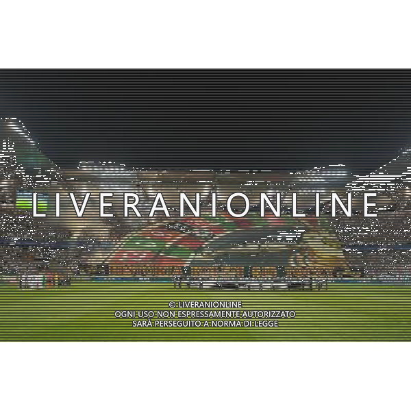 WARSZAWA 23.08.2016 MECZ IV RUNDA ELIMINACYJNA LIGA MISTRZOW SEZON 2016/17: LEGIA WARSZAWA - DUNDALK FC --- UEFA CHAMPIONS LEAGUE QUALIFICATION FOURTH ROUND MATCH: LEGIA WARSZAWA - DUNDALK FC NZ OPRAWA , KIBICE LEGII , SUPPORTERS , FUNS FOT. DAMIAN KUJAWA/ 400mm.pl / NEWSPIX.PL --- Newspix.pl AG ALDO LIVERANI SAS ONLY ITALY *** Local Caption *** www.newspix.pl mail us: info@newspix.pl call us: 0048 022 23 22 222 --- Polish Picture Agency by Ringier Axel Springer Poland