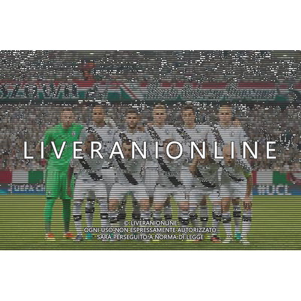 WARSZAWA 23.08.2016 MECZ IV RUNDA ELIMINACYJNA LIGA MISTRZOW SEZON 2016/17: LEGIA WARSZAWA - DUNDALK FC --- UEFA CHAMPIONS LEAGUE QUALIFICATION FOURTH ROUND MATCH: LEGIA WARSZAWA - DUNDALK FC NZ ZDJECIE DRUZONOWE , TEAM PHOTO , ARKADIUSZ MALARZ , VADIS ODJIDJA OFOE , NEMANJA NIKOLIC , IGOR LEWCZUK , TOMASZ JODLOWIEC , ADAM HLOUSEK , STEEVEN LANGIL , MICHAL KUCHARCZYK , THIBOULT MOULIN , LUKASZ BROZ , MICHAL PAZDAN FOT. DAMIAN KUJAWA/ 400mm.pl / NEWSPIX.PL --- Newspix.pl AG ALDO LIVERANI SAS ONLY ITALY *** Local Caption *** www.newspix.pl mail us: info@newspix.pl call us: 0048 022 23 22 222 --- Polish Picture Agency by Ringier Axel Springer Poland