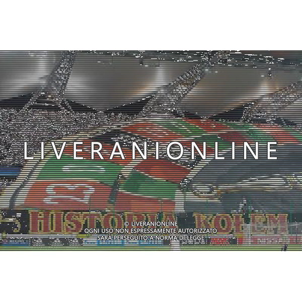 2016.08.23 Warszawa Pilka Nozna IV Runda Eliminacji do Liga Mistrzow UEFA sezon 2016/2017 Legia Warszawa - Dundalk FC N/Z fani kibice doping Foto Pawel Andrachiewicz / Pressfocus 2016.08.23 Warszawa Football Fourth qualifying round Champions League UEFA sason 2016/2017 Legia Warszawa - Dundalk FC fani kibice doping Photo Pawel Andrachiewicz / Pressfocus / NEWSPIX.PL --- Newspix.pl AG ALDO LIVERANI SAS ONLY ITALY *** Local Caption *** www.newspix.pl mail us: info@newspix.pl call us: 0048 022 23 22 222 --- Polish Picture Agency by Ringier Axel Springer Poland