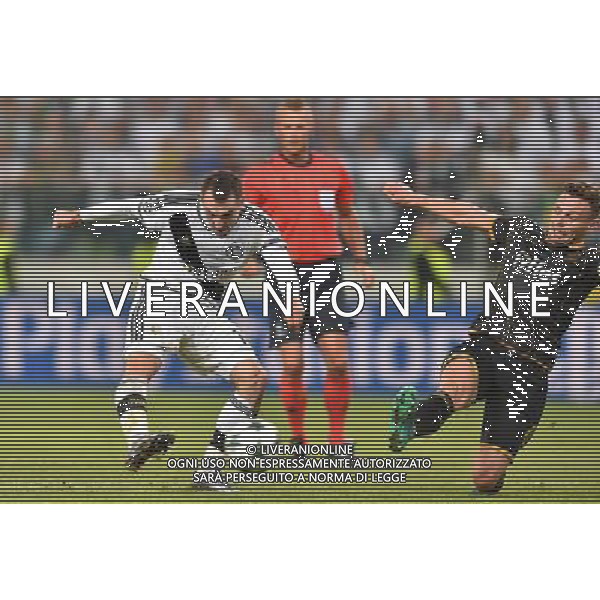 2016.08.23 Warszawa Pilka nozna Liga Mistrzow sezon 2016/2017 IV Runda Kwalifikacji Legia Warszawa - Dundalk FC N/z Michal Kucharczyk gol, radosc, bramka Foto Lukasz Laskowski / PressFocus 2016.08.23 Warszawa Football UEFA Champions League season 2016/2017 Play-offs second leg Legia Warszawa - Dundalk FC Michal Kucharczyk gol, radosc, bramka Credit: Lukasz Laskowski / PressFocus / NEWSPIX.PL --- Newspix.pl AG ALDO LIVERANI SAS ONLY ITALY *** Local Caption *** www.newspix.pl mail us: info@newspix.pl call us: 0048 022 23 22 222 --- Polish Picture Agency by Ringier Axel Springer Poland