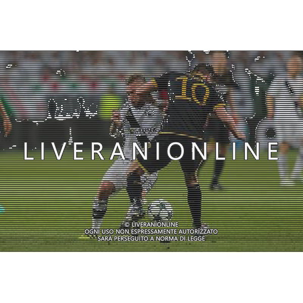 2016.8.23, Warszawa , UEFA Champions League , Legia Warsaw - Dundalk FC , Liga Mistrzow , Legia Warszawa - Dundalk FC n z Thibault Moulin (Legia), Ronan Finn (Dundalk) fot. Tomasz Jastrzebowski / Foto Olimpik / NEWSPIX.PL --- Newspix.pl AG ALDO LIVERANI SAS ONLY ITALY *** Local Caption *** www.newspix.pl mail us: info@newspix.pl call us: 0048 022 23 22 222 --- Polish Picture Agency by Ringier Axel Springer Poland