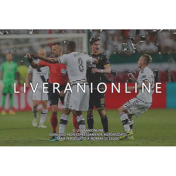 2016.8.23, Warszawa , UEFA Champions League , Legia Warsaw - Dundalk FC , Liga Mistrzow , Legia Warszawa - Dundalk FC n z Ronan Finn (Dundalk), Vadis Odjidja (Legia), Thibault Moulin (Legia), sedziaSvein Oddvar Moen fot. Tomasz Jastrzebowski / Foto Olimpik / NEWSPIX.PL --- Newspix.pl AG ALDO LIVERANI SAS ONLY ITALY *** Local Caption *** www.newspix.pl mail us: info@newspix.pl call us: 0048 022 23 22 222 --- Polish Picture Agency by Ringier Axel Springer Poland