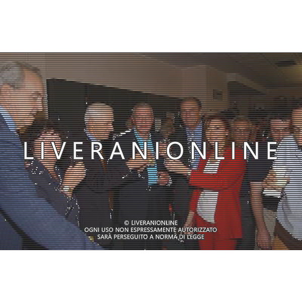 MILANO 30-09-2002 FESTA PER IL PENSIONAMENTO DEL VICE DIRETTORE DELLA GAZZETTA DELLO SPORT ROBERTO MILAZZO NELLA FOTO ROBERTO MILAZZO AG ALDO LIVERANI SAS