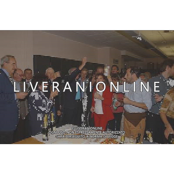 MILANO 30-09-2002 FESTA PER IL PENSIONAMENTO DEL VICE DIRETTORE DELLA GAZZETTA DELLO SPORT ROBERTO MILAZZO NELLA FOTO ROBERTO MILAZZO AG ALDO LIVERANI SAS