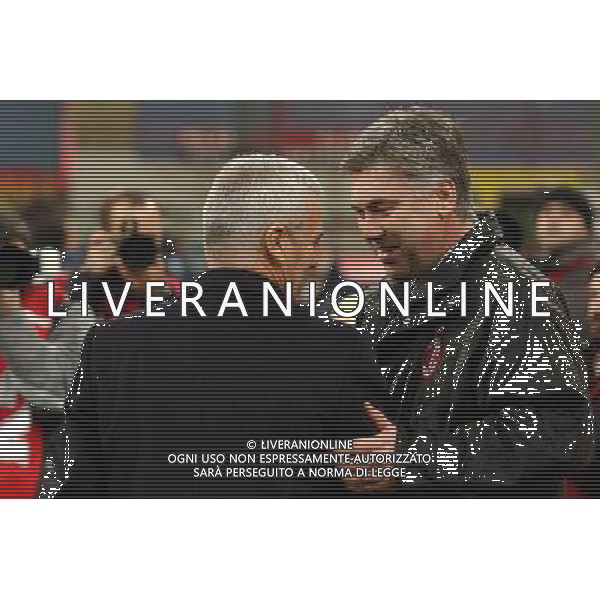MILANO,18-12-02 DFP/FOTO GIORGIO RAVEZZANI COPPA ITALIA/MILAN-ANCONA: NELLA FOTO LUIGI SIMONI E CARLO ANCELOTTI