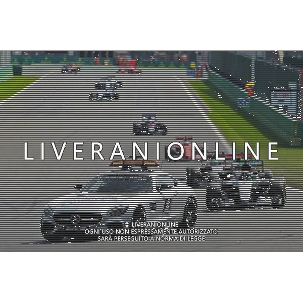 Nico Rosberg (GER) Mercedes AMG F1 W07 Hybrid leads behind the FIA Safety Car. 28.08.2016. Formula 1 World Championship, Rd 13, Belgian Grand Prix, Spa Francorchamps, Belgium, Race Day. / AGENZIA ALDO LIVERANI SAS - ITALY ONLY EDITORIAL USE ONLY