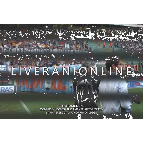 MILANO,31-05-03 DFP/FOTO MARCO DE PONTI FINALE COPPA ITALIA/ MILAN-ROMA: NELLA FOTO STRISCIONE DEI TIFOSI ROMA CONTRO CAPELLO AG ALDO LIVERANI SAS