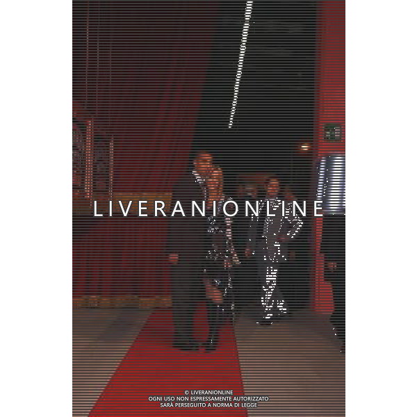 MILANO,07-10-02 DFP/FOTO MARCO DE PONTI OSCAR DEL CALCIO 2002 NELLA FOTO DAVID TREZEGUET E SIGNORA AG ALDO LIVERANI SAS