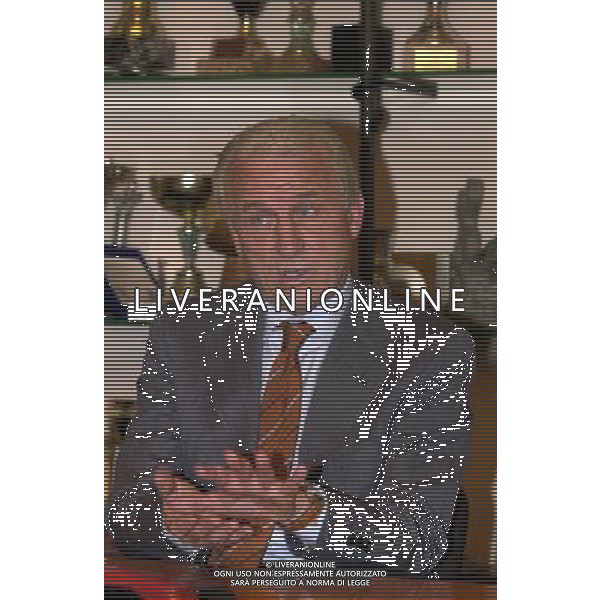 MILANO,09-07-02 DFP/ FOTO GIORGIO RAVEZZANI GIOVANNI TRAPATTONI IN GAZZETTA DELLO SPORT NELLA FOTO GIOVANNI TRAPATTONI AG ALDO LIVERANI SAS