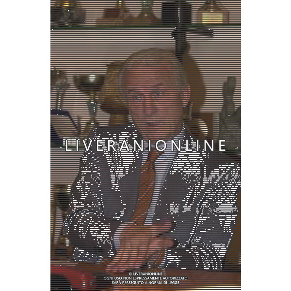 MILANO,09-07-02 DFP/ FOTO GIORGIO RAVEZZANI GIOVANNI TRAPATTONI IN GAZZETTA DELLO SPORT NELLA FOTO GIOVANNI TRAPATTONI AG ALDO LIVERANI SAS