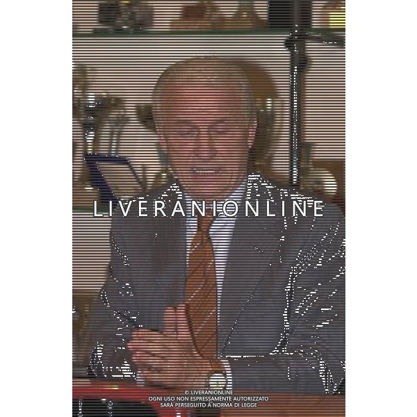 MILANO,09-07-02 DFP/ FOTO GIORGIO RAVEZZANI GIOVANNI TRAPATTONI IN GAZZETTA DELLO SPORT NELLA FOTO GIOVANNI TRAPATTONI AG ALDO LIVERANI SAS